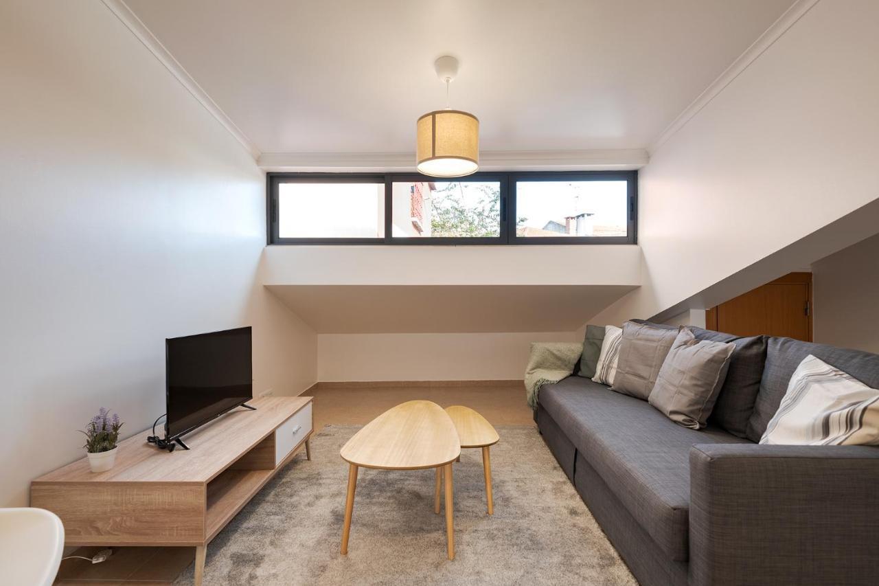 Central Gem IV - Lisbon Trendy Santos District With Dedicated Workspace Exterior photo