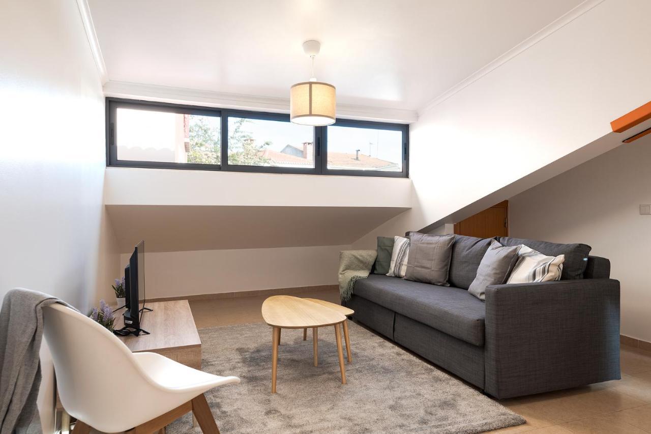 Central Gem IV - Lisbon Trendy Santos District With Dedicated Workspace Exterior photo